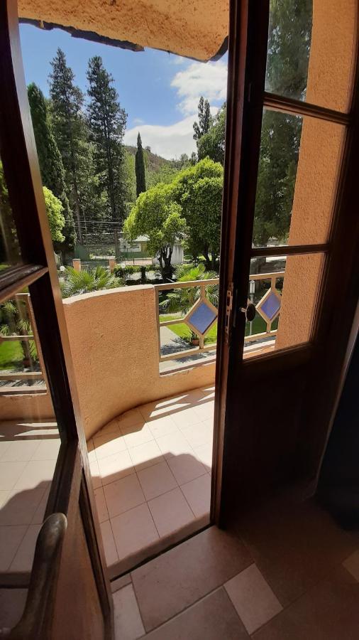 Hotel El Volcan Bagian luar foto